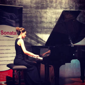 Ana Yovanovich, piano